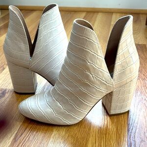 Steve Madden White Crocodile Booties